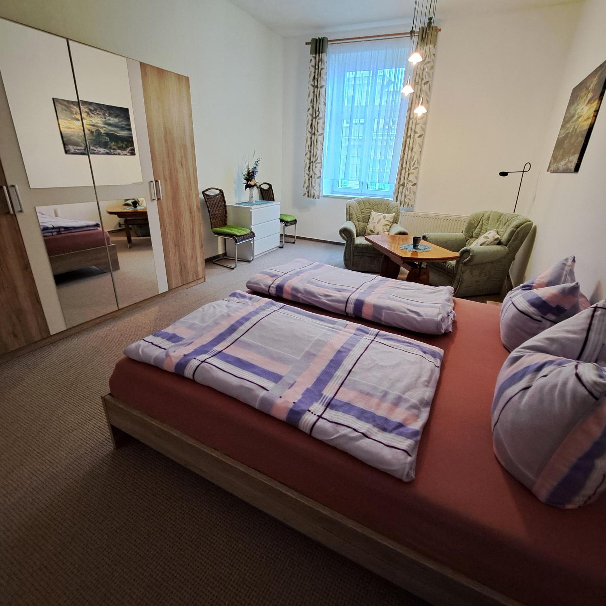 Ferienwohnung Hahn Зебніц Екстер'єр фото